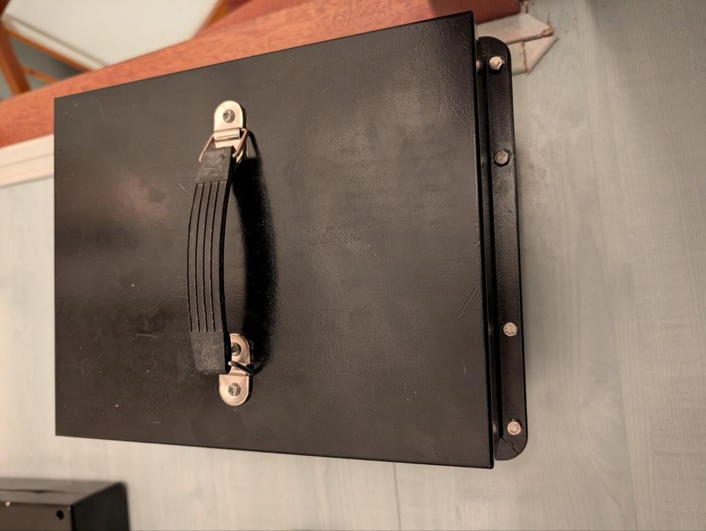 Complete accubox 24V / 35Ah (2 12V AGM/GEL) – TAKAN (, Ophalen of Verzenden