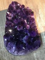 Amethist cluster (38) 5,34 kg, 28x20x9 cm diep paars, Ophalen of Verzenden, Mineraal
