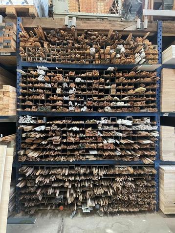 Aftimmerlatten / Afwerklatten Vanaf €2.- Per stuk inc btw beschikbaar voor biedingen