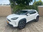 Toyota Yaris Cross 1.5 Vvt-i Hybrid 116pk CVT dec 2022 Wit, Auto's, Stof, USB, Wit, 1490 cc