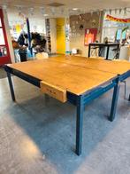 2x Techniek Werktafels - Robuust en Praktisch, Doe-het-zelf en Verbouw, Werkbanken, Ophalen, Gebruikt