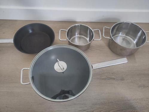 Vivo pannen divers, Huis en Inrichting, Keuken | Potten en Pannen, Zo goed als nieuw, Pannenset, Rvs, Ophalen