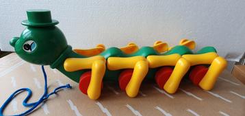 Plastic trekrups nooitgenoeg. beschikbaar voor biedingen
