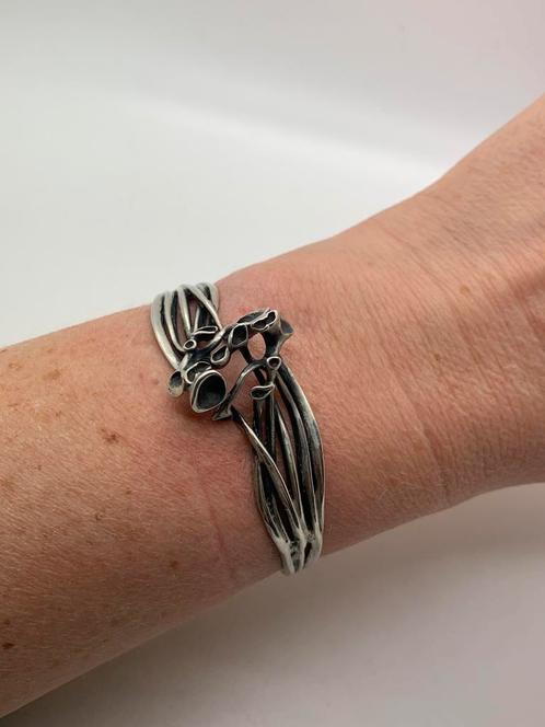 R460 Prachtige zilveren design armband Hannu Ikonen, Sieraden, Tassen en Uiterlijk, Antieke sieraden, Armband, Zilver, Ophalen of Verzenden