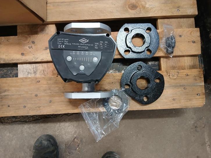 CV Pomp, Doe-het-zelf en Verbouw, Verwarming en Radiatoren, Nieuw, Overige typen, Minder dan 200 watt, Minder dan 30 cm, Minder dan 60 cm