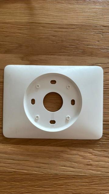 Google Nest achterplaat beschikbaar voor biedingen