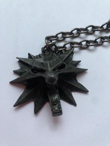The Witcher Ketting – Medaillon / Cosplay / Netflix beschikbaar voor biedingen