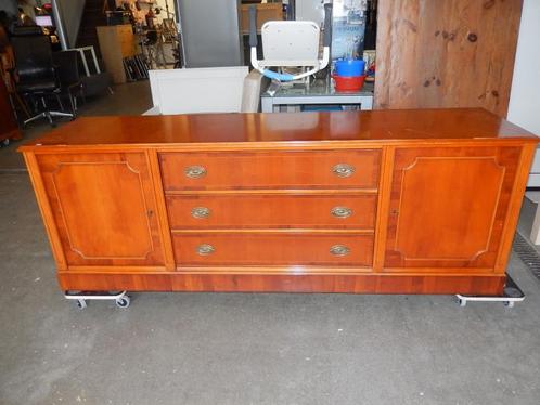 Heldense Exclusive dressoir, Huis en Inrichting, Kasten | Dressoirs, Gebruikt