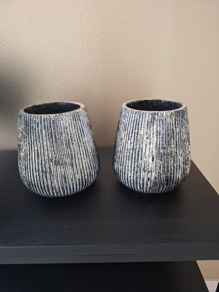 2 bloem/ sierpotten Coppelmans, Ophalen, Rond, Aardewerk, Minder dan 40 cm