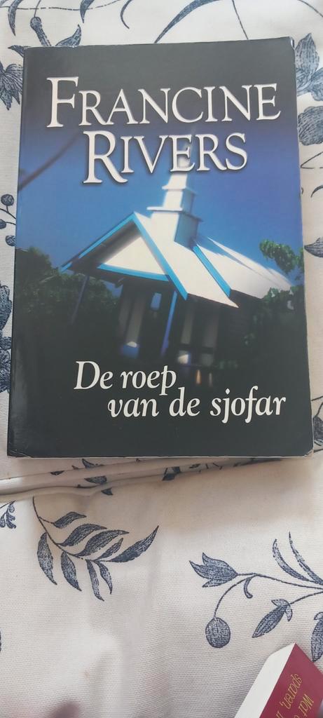 Francine Rivers - De roep van de sjofar, Boeken, Literatuur, Zo goed als nieuw, Nederland, Ophalen of Verzenden