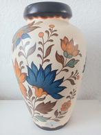 Prachtige antieke vaas met bloemen 1832 flora Gouda plateel, Ophalen of Verzenden