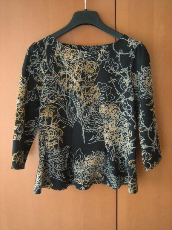 Zeer mooie artistieke speelse bloes EROKE 38 Snazzeys, Kleding | Dames, Blouses en Tunieken, Nieuw, Maat 38/40 (M), Zwart, Verzenden