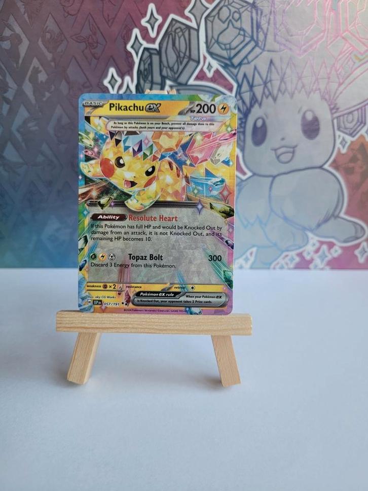 Pikachu Ex #057/191 Surging Sparks, Hobby en Vrije tijd, Verzamelkaartspellen | Pokémon, Nieuw, Losse kaart, Foil, Verzenden