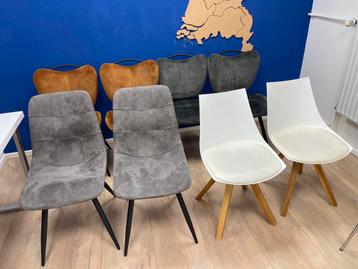 Trendy eetkamerstoelen slechts € 20 per stuk WEG=WEG! beschikbaar voor biedingen