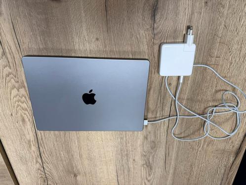 Mac book pro, Computers en Software, Apple Macbooks, Zo goed als nieuw, Overige groottes, 64 GB of meer, Ophalen of Verzenden