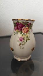 Royal Albert vaasje, Ophalen of Verzenden