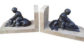 ART DECO boekensteun van Raphael Charles Peyre hond en kind beschikbaar voor biedingen