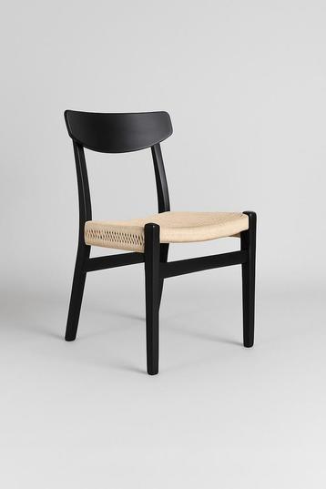 2x design eetkamerstoel zwart hout met gevlochten zitting  beschikbaar voor biedingen