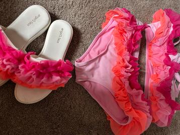 Bikini +slippers angels face beschikbaar voor biedingen