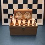 Vintage verzwaard Staunton Schaakspel met BHB Schaaklok, Hobby en Vrije tijd, Een of twee spelers, Ophalen of Verzenden, Gebruikt