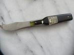 Oude reclame kaas mes, vorm fles Black & White whisky, Ophalen of Verzenden, Gebruikt, Gebruiksvoorwerp