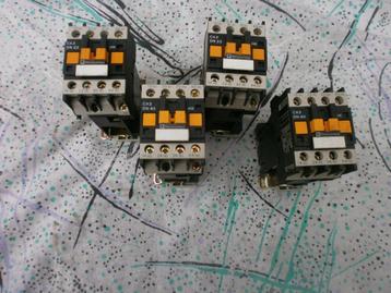 Magneetschakelaars  beschikbaar voor biedingen