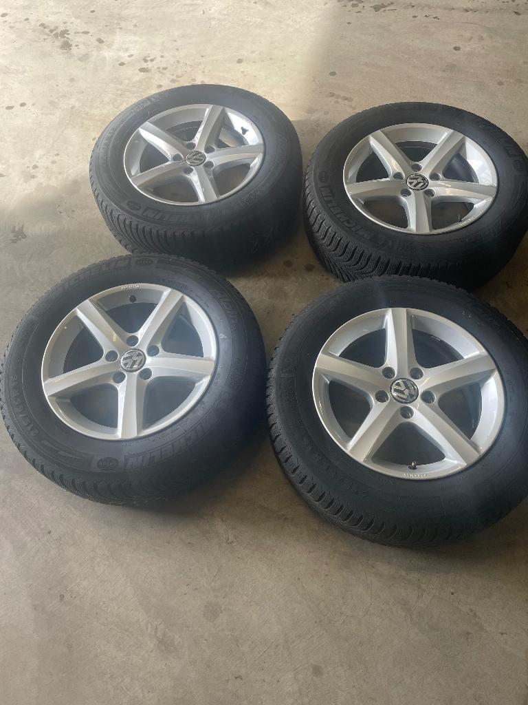 Winterwielen setjes Volkswagen, Ophalen of Verzenden, Voor, Volkswagen, Bumper