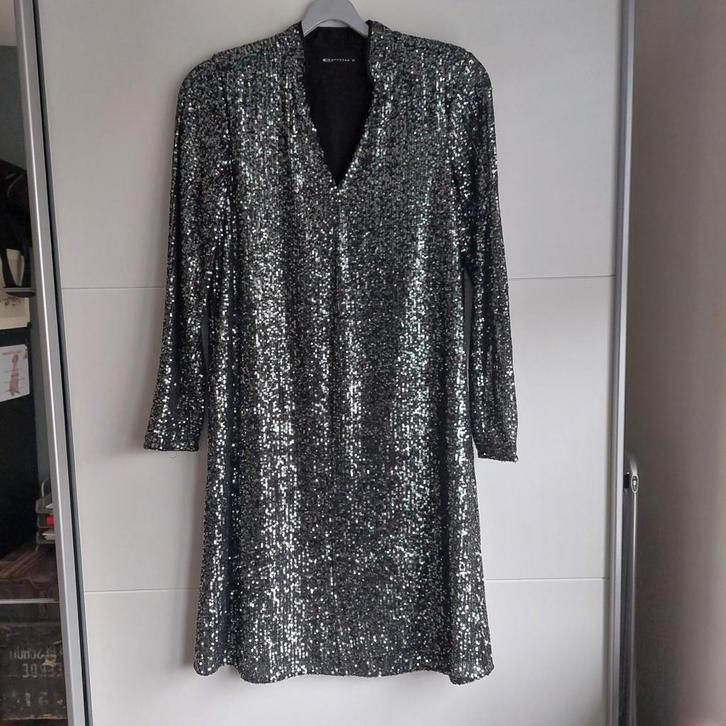 Mooie jurk van expresso, Kleding | Dames, Jurken, Zo goed als nieuw, Maat 34 (XS) of kleiner, Zwart, Boven de knie, Ophalen of Verzenden