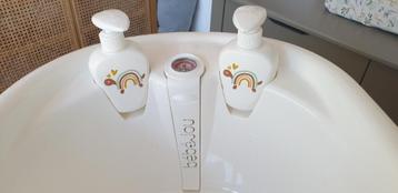 Bebejou Babybadje & Tummy Tub & Klickstandaard beschikbaar voor biedingen