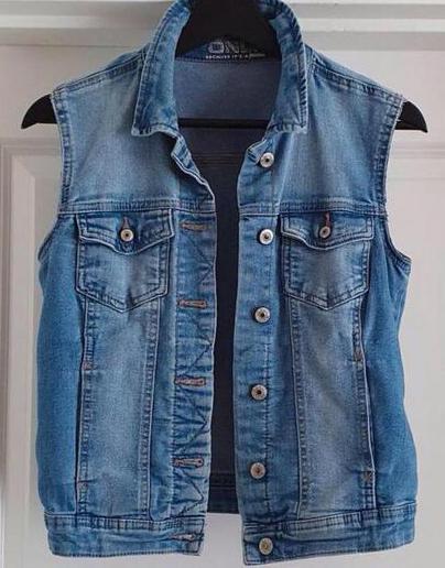 Gilet van ONLY..mt:34, Kleding | Dames, Jassen | Zomer, Gedragen, Maat 34 (XS) of kleiner, Blauw, Ophalen of Verzenden