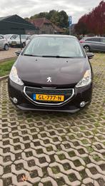 Peugeot 208 met voorschade 52000 km, Auto's, Voorwielaandrijving, Stof, Zwart, Bedrijf