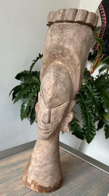 Afrikaans groot houten beeld 50 cm beschikbaar voor biedingen