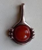 835 zilveren hanger met edelsteen carneool, Sieraden, Tassen en Uiterlijk, Antieke sieraden, Verzenden, Zilver, Hanger, Met edelsteen