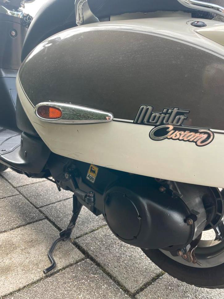 Aprilia Mojito Custom Scooter - 2010, Fietsen en Brommers, Scooters | Aprilia, Gebruikt, Overige modellen, Maximaal 45 km/u, Benzine