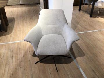Buitenkans! Draaifauteuil Miley beschikbaar voor biedingen