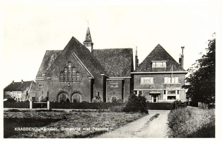 Krabbendijke, Ger. Gemeente met Pastorie - ongelopen, Verzamelen, Ansichtkaarten | Nederland, Ongelopen, Noord-Brabant, Voor 1920