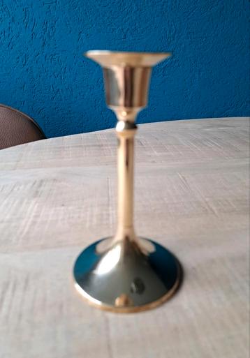 Vintage Messing Kandelaar beschikbaar voor biedingen