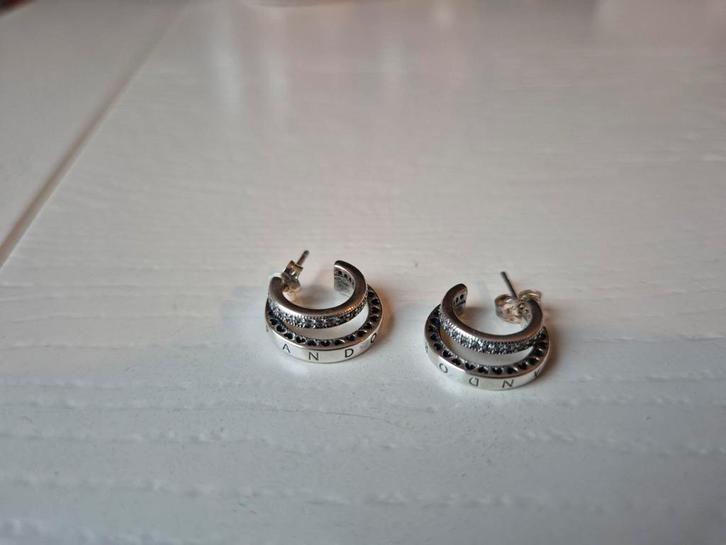 Pandora Pave Double Hoop Earrings, Sieraden, Tassen en Uiterlijk, Oorbellen, Zo goed als nieuw, Knopjes of Stekers, Zilver, Zilver