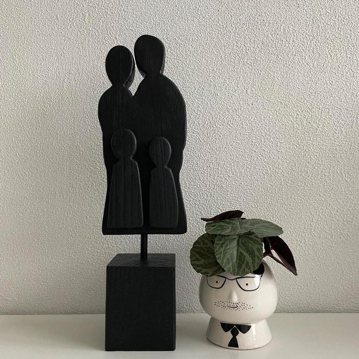 Sculptuur van hout - Familie / gezin van 4 - handmade, Huis en Inrichting, Woonaccessoires | Overige, Nieuw, Ophalen of Verzenden