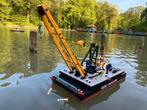 Hebo Maritiem tak 7 mobiele kraan op ponton, Hobby en Vrije tijd, Modelbouw | Boten en Schepen, Ophalen of Verzenden