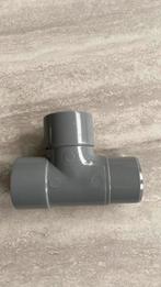 20x Nieuwe PVC T-stukken 40mm, Doe-het-zelf en Verbouw, Buizen en Afvoer, Afvoer, Pvc, Nieuw, Ophalen of Verzenden