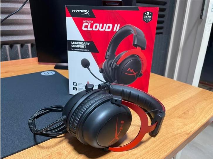 HyperX Cloud 2, Computers en Software, Headsets, Zo goed als nieuw, Over-ear, Gaming headset, Volumeregelaar, Ophalen of Verzenden