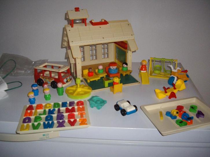 vintage f p schooltje + schoolbus, Kinderen en Baby's, Speelgoed | Fisher-Price, Gebruikt, Speelset, Met geluid, Ophalen