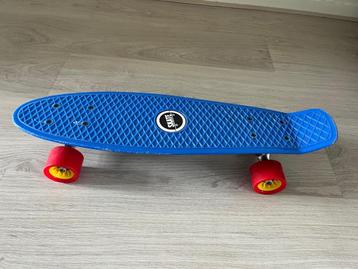kinder skateboard beschikbaar voor biedingen
