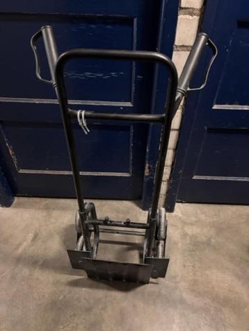 Steekwagen met trapfunctie beschikbaar voor biedingen