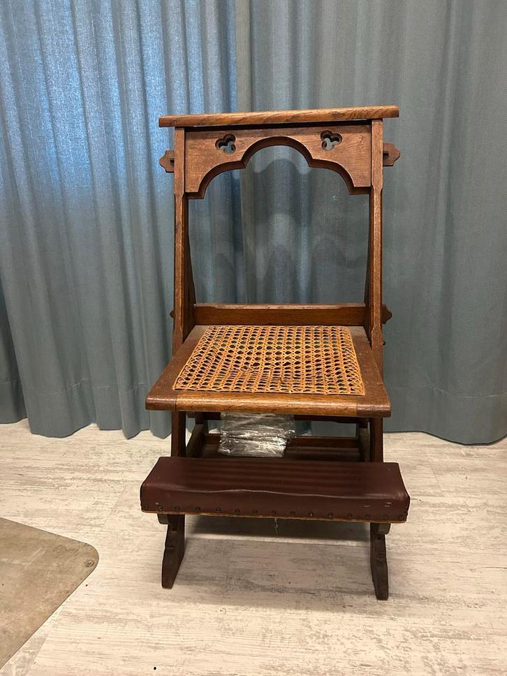 Antiek Bidstoeltje met Riet en Bekleding Knielbankje Stoel K, Antiek en Kunst, Antiek | Meubels | Stoelen en Banken, Ophalen
