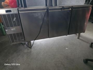 bar koeling 3 deurs beschikbaar voor biedingen