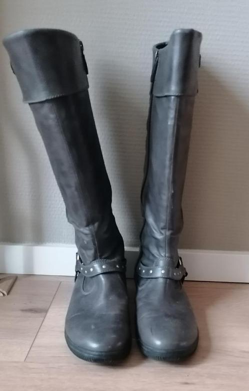 Mooie grijze hoge laarzen mt 41, Kleding | Dames, Schoenen, Zo goed als nieuw, Hoge laarzen, Grijs, Ophalen of Verzenden