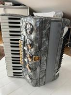 Marinucci Accordeon, Muziek en Instrumenten, Ophalen, Gebruikt, Toetsaccordeon, Met riemen