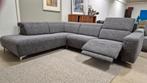 Montel Moved design hoekbank met elektrisch relax system, Huis en Inrichting, 250 tot 300 cm, Hoekbank, Modern design, Montel hoekbank, relax system